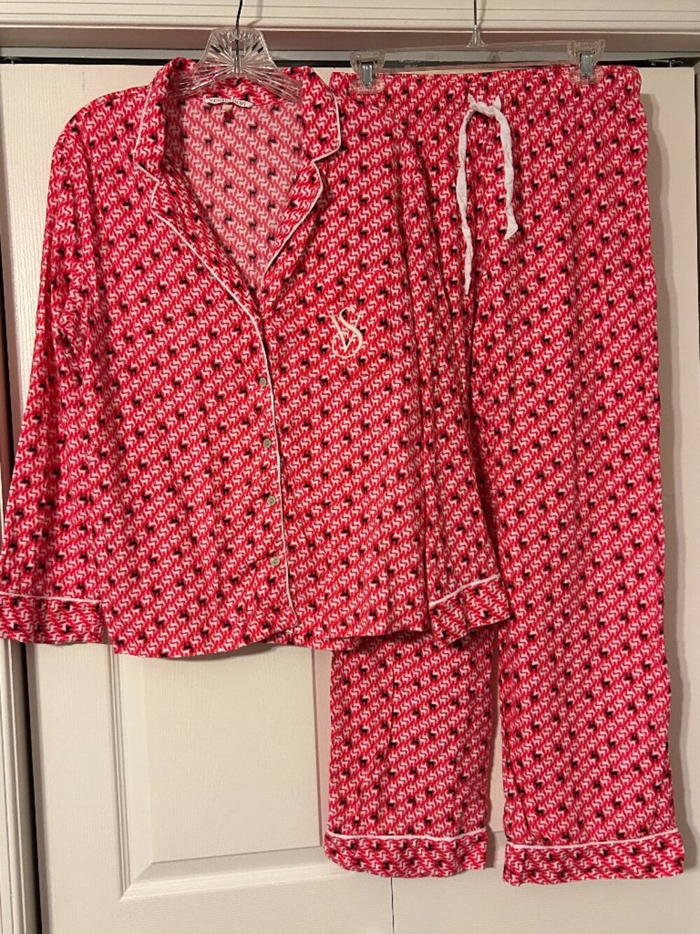 VICTORIA'S SECRET Sz S Pink with Deer Print & Embroidered Logo 2 Pc Pajama Set
